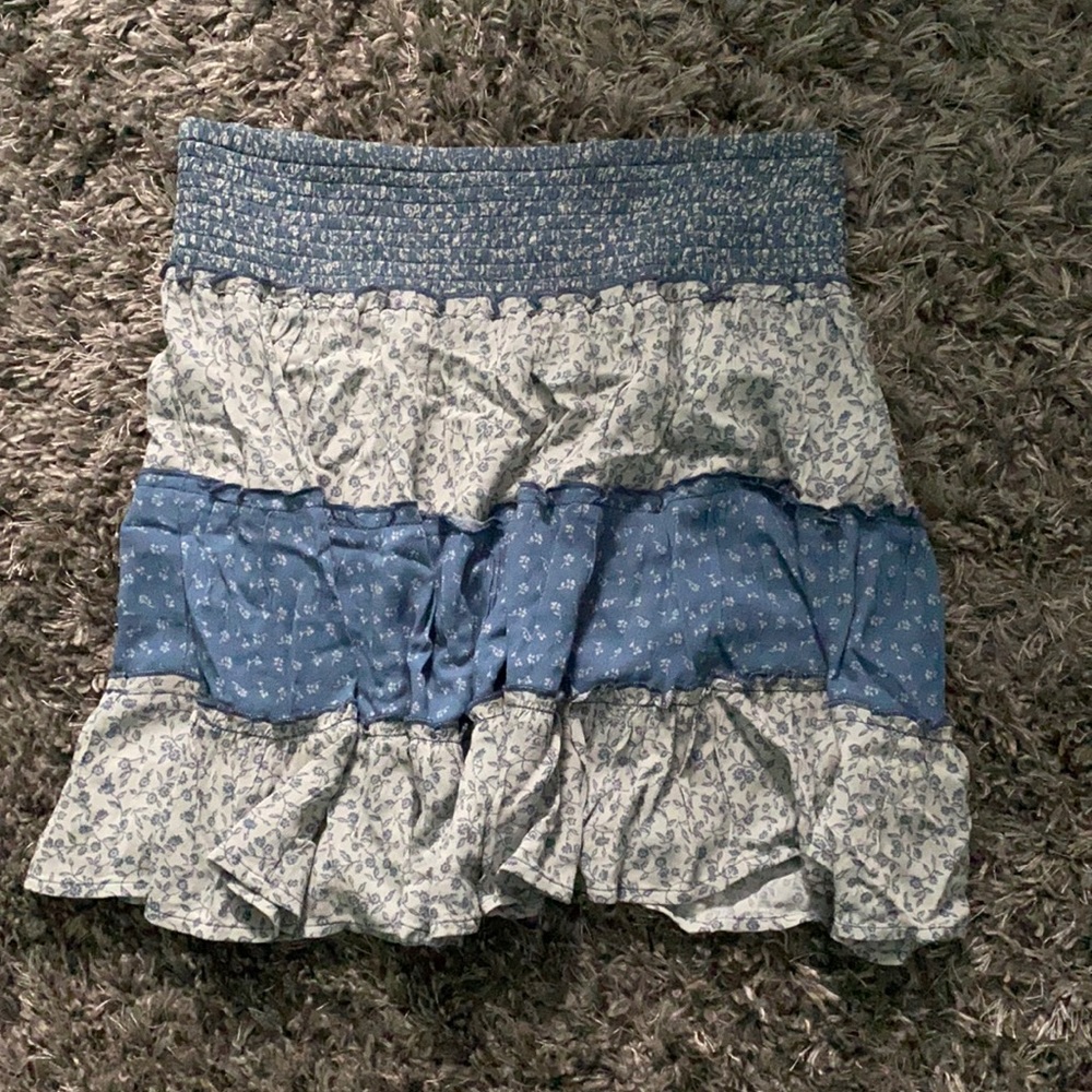American Eagle Floral Skirt